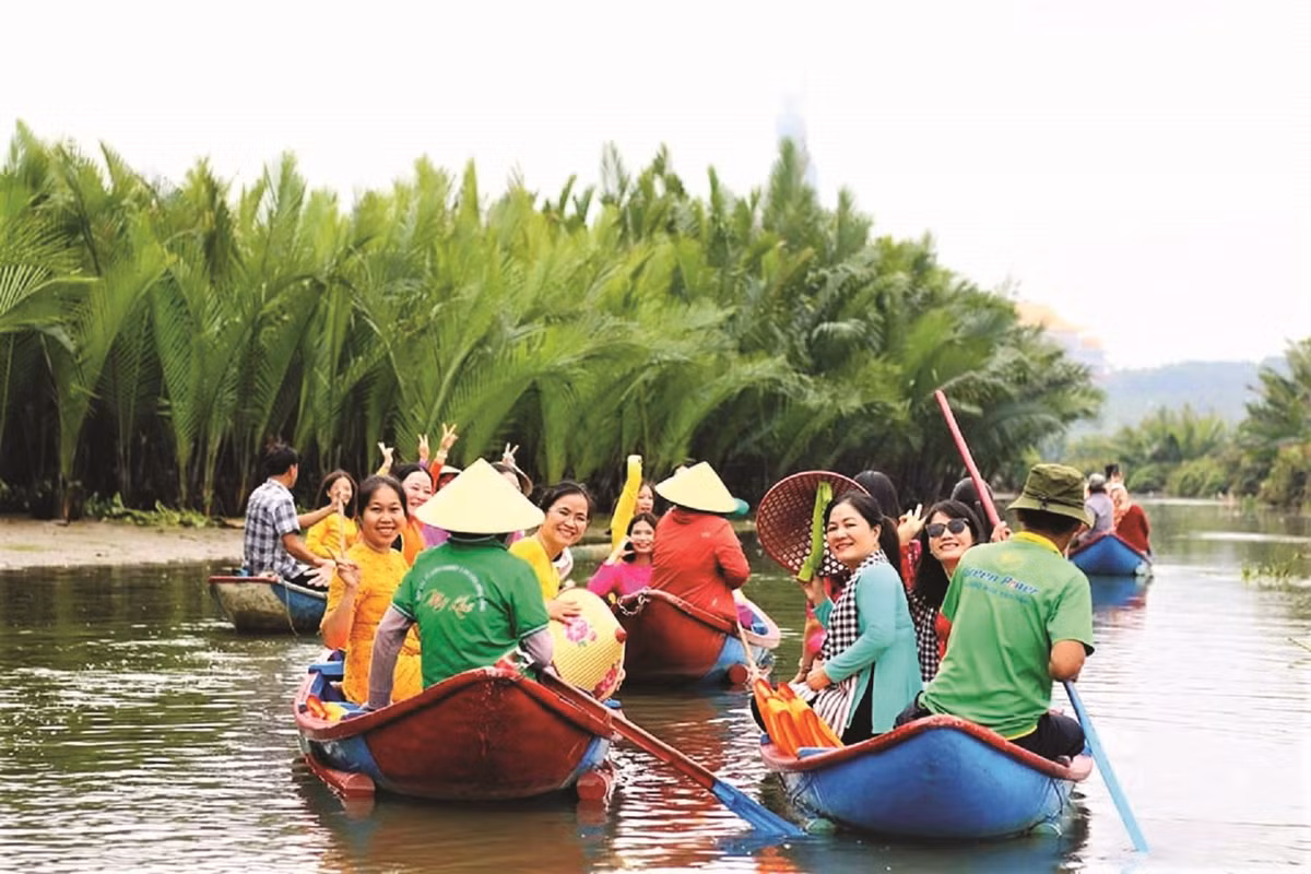 Check-in rung dua nuoc Tinh Khe voi nhieu kham pha hap dan-Hinh-4