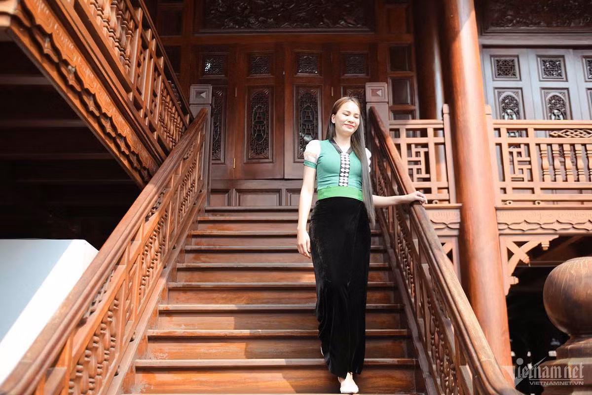 Nhà sàn được thiết kế theo lối kiến trúc của đồng bào dân tộc Thái. Ảnh: Nhị Tiến