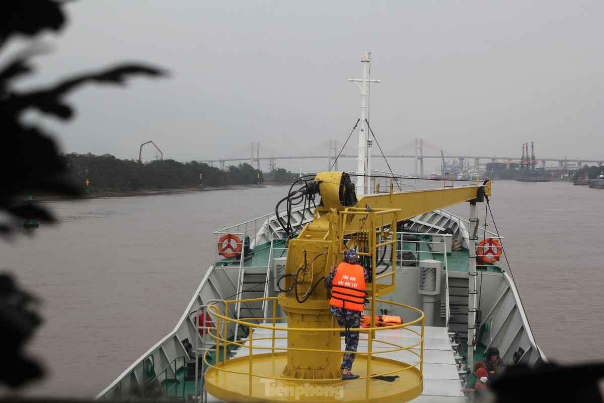 Ngay 30 Tet cua nhung nguoi linh canh giu bien, dao thieng lieng To quoc-Hinh-3