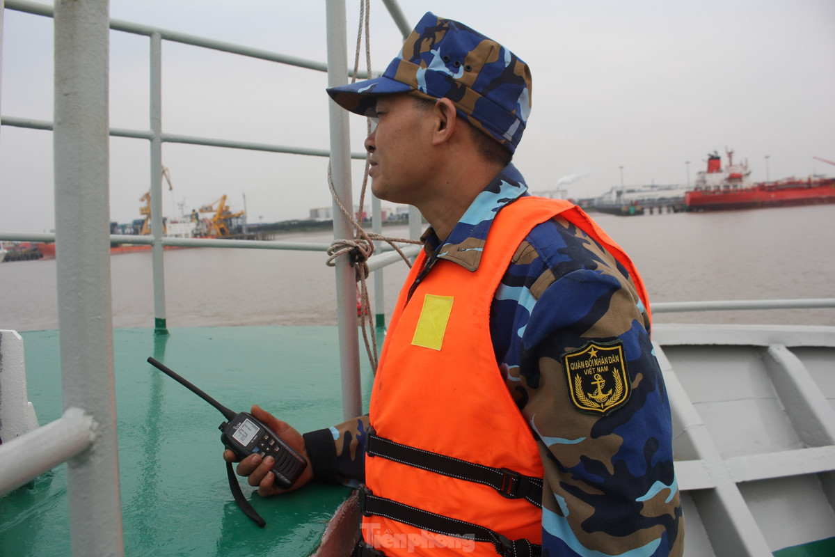 Ngay 30 Tet cua nhung nguoi linh canh giu bien, dao thieng lieng To quoc-Hinh-2