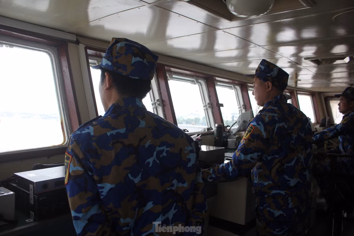 Ngay 30 Tet cua nhung nguoi linh canh giu bien, dao thieng lieng To quoc-Hinh-8