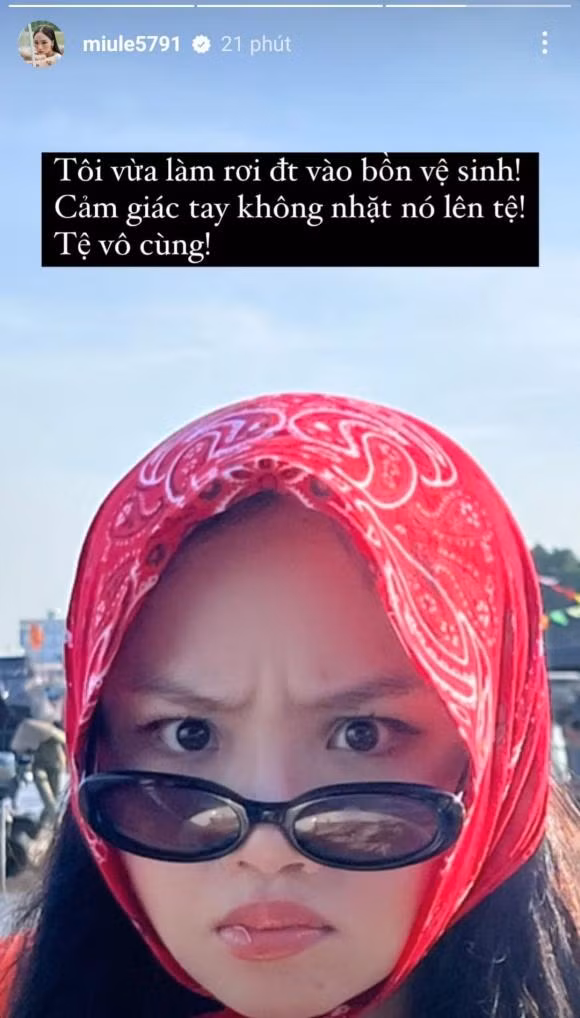 Miu Le lam roi dien thoai vao bon ve sinh va cai ket