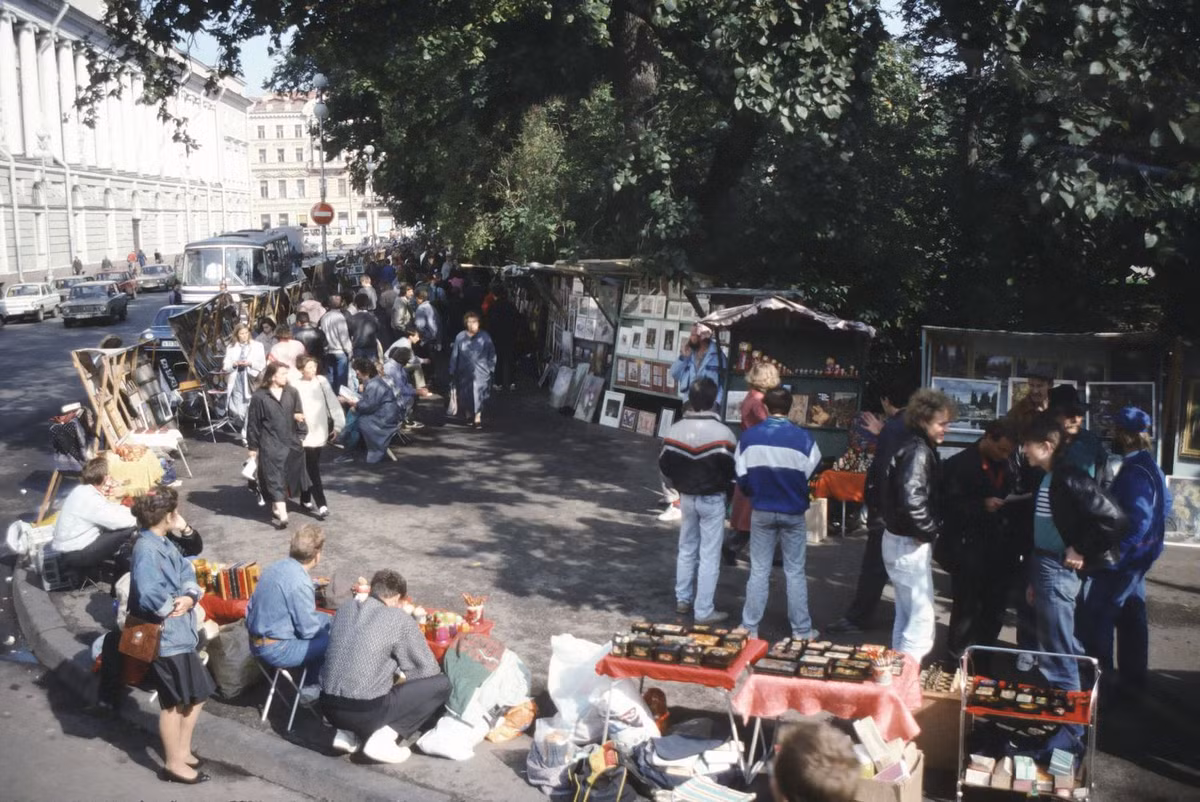 Khu chợ trời ở thành phố Leningrad.