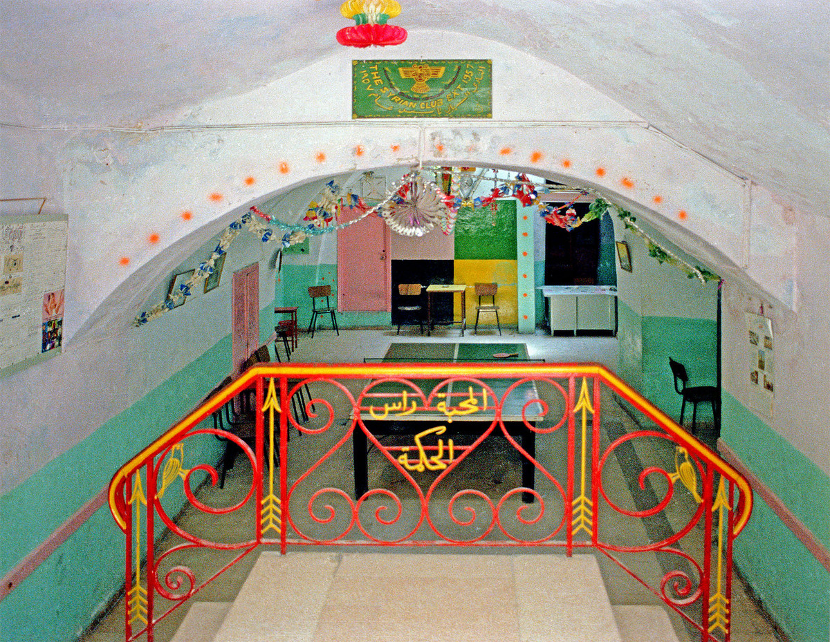 Bên trong một ngôi quán của người Syria ở Jerusalem.