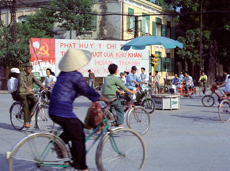 Nhung buc hinh dac biet ve thu do Ha Noi nam 1991