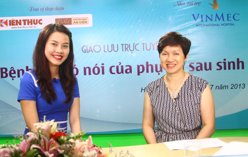 MC Hồng Phúc và bác sĩ Tân Sinh.