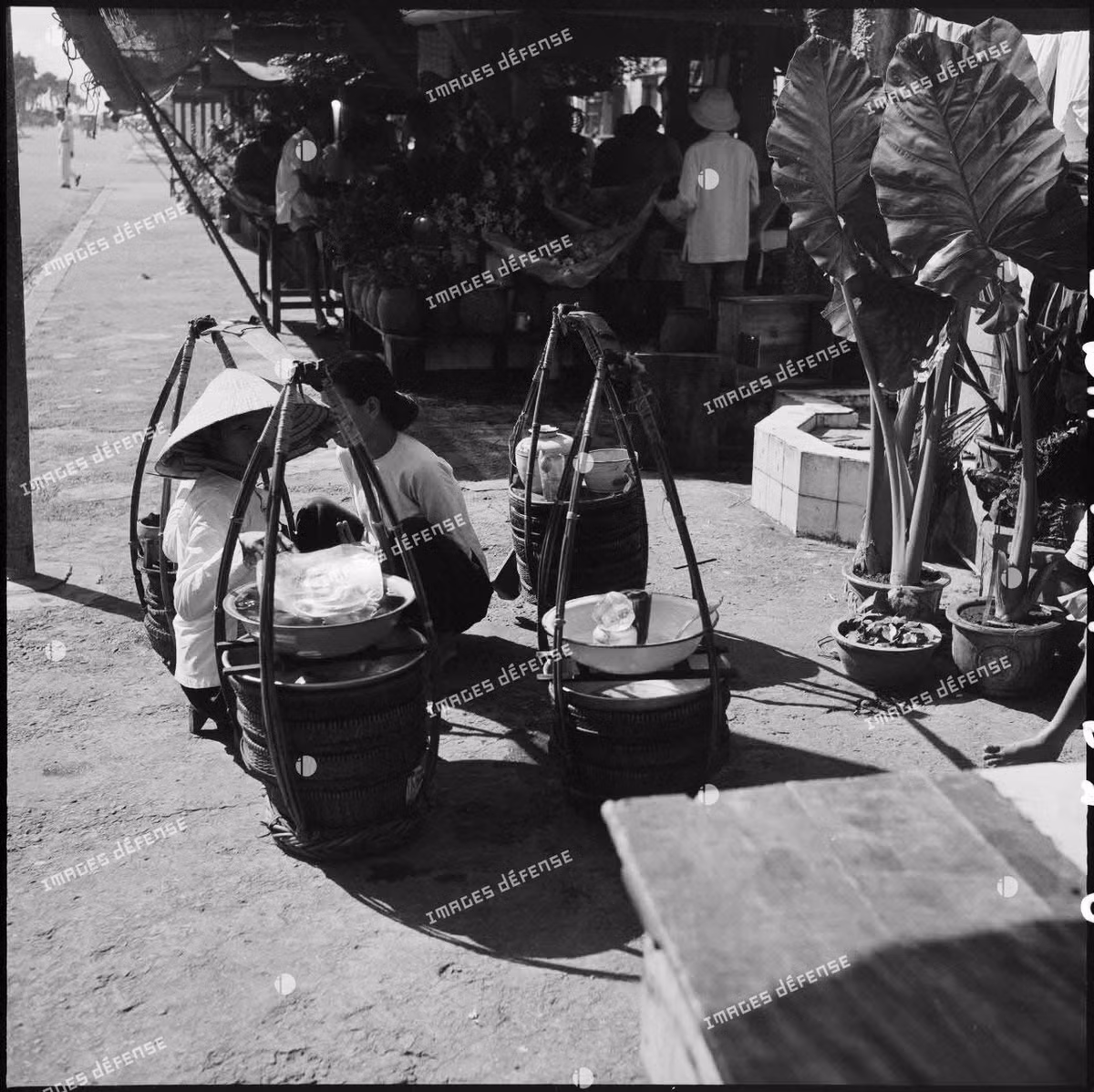 Quầy hàng rong trên đại lộ Charner.