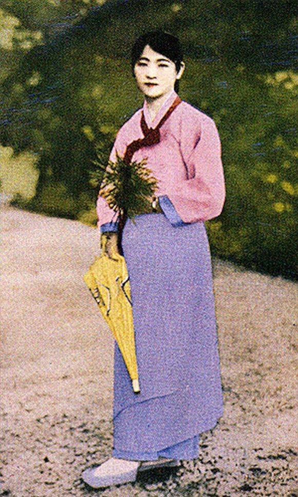 Những nàng "gisaeng sắc nước hương trời" từng làm hàng triệu nam nhân Hàn Quốc si mê 100 năm trước ảnh 11 Những nàng "gisaeng sắc nước hương trời" từng làm hàng triệu nam nhân Hàn Quốc si mê 100 năm trước ảnh 11