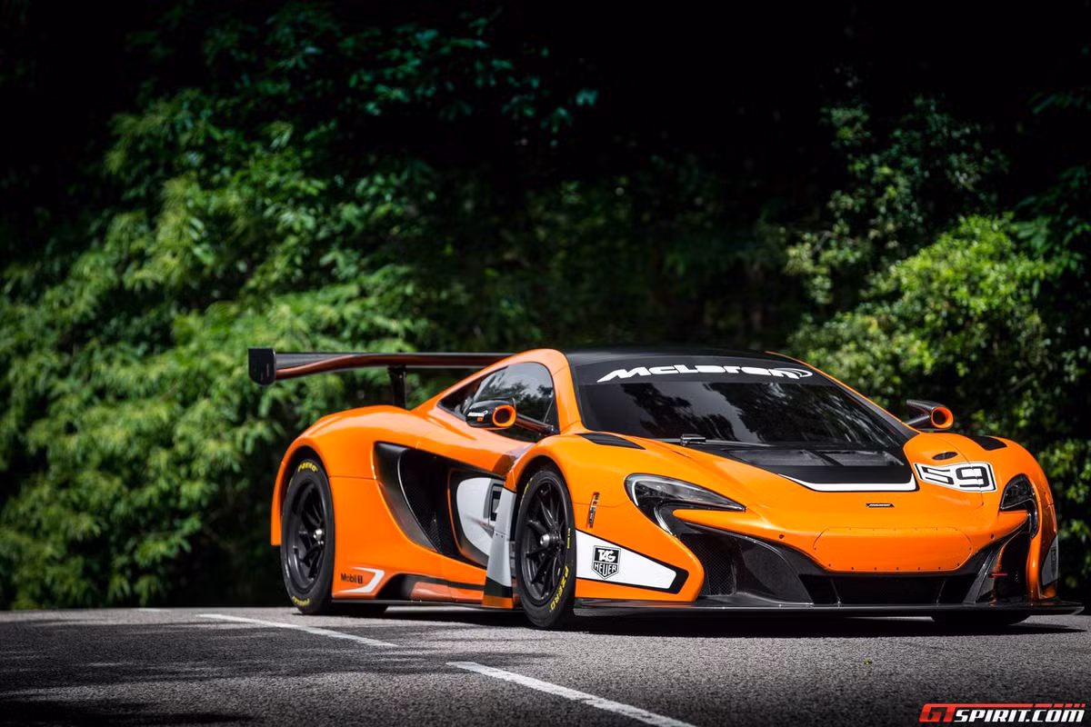 Siêu xe McLaren 650 GT3 đã chính thức được giới thiệu trong ngày hội Goodwood of Speed hôm 28/6 với phong cách thể thao mạnh mẽ khiến người hâm mộ bất ngờ.