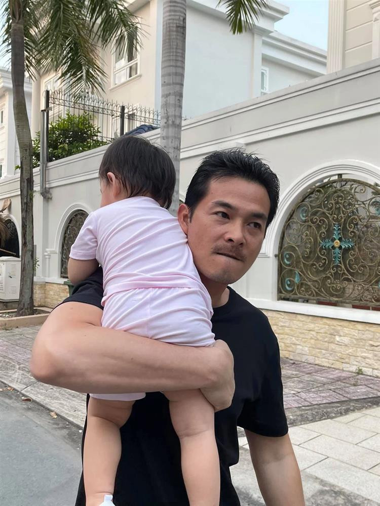 Quach Ngoc Ngoan tuoi U40: Binh lang sau on ao-Hinh-6