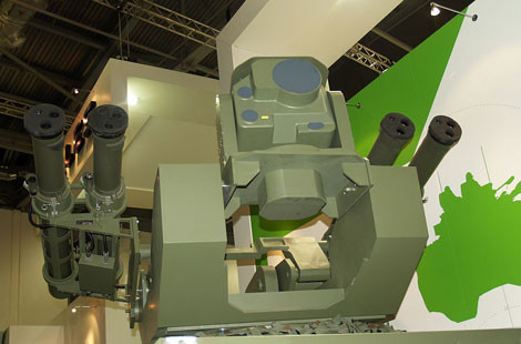 Bệ phóng Starstreak với 4 ống phóng chứa tên lửa và tổ hợp ngắm quang - điện.