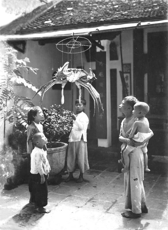 Dù vậy, giàu hay nghèo thì niềm vui mà Tết Trung thu mang đến cho mọi người là như nhau.