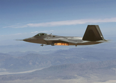 F-22 phóng tên lửa không đối không AIM-9X.