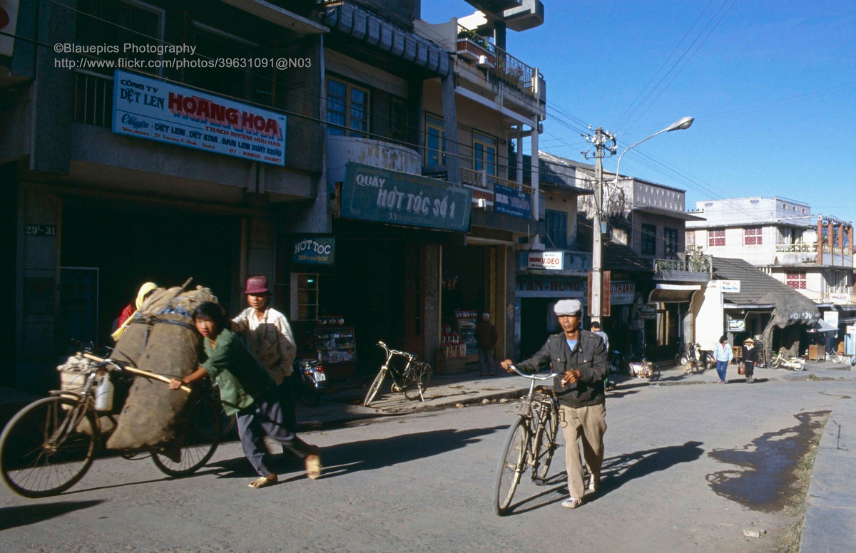 Phía trước nhà số 31 phố Trương Công Định.