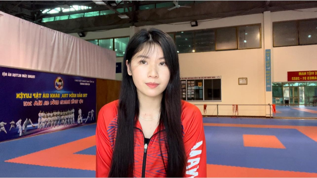 Không phụ công theo đuổi, Cẩm Lành đạt được những thành tích nhất định trong sự nghiệp. Tại SEA Games 29 và giải karate trẻ thế giới, cô nàng giành HCB.