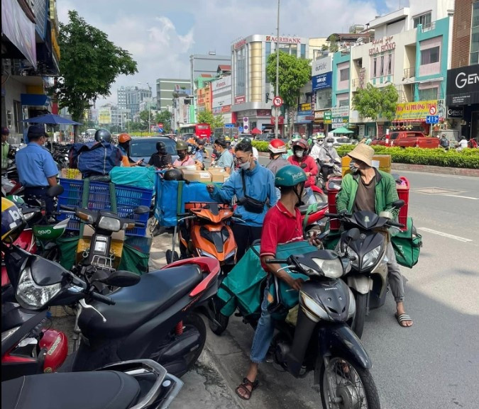 Lo don hang, mat viec ca ngay vi mang MobiFone chap chon