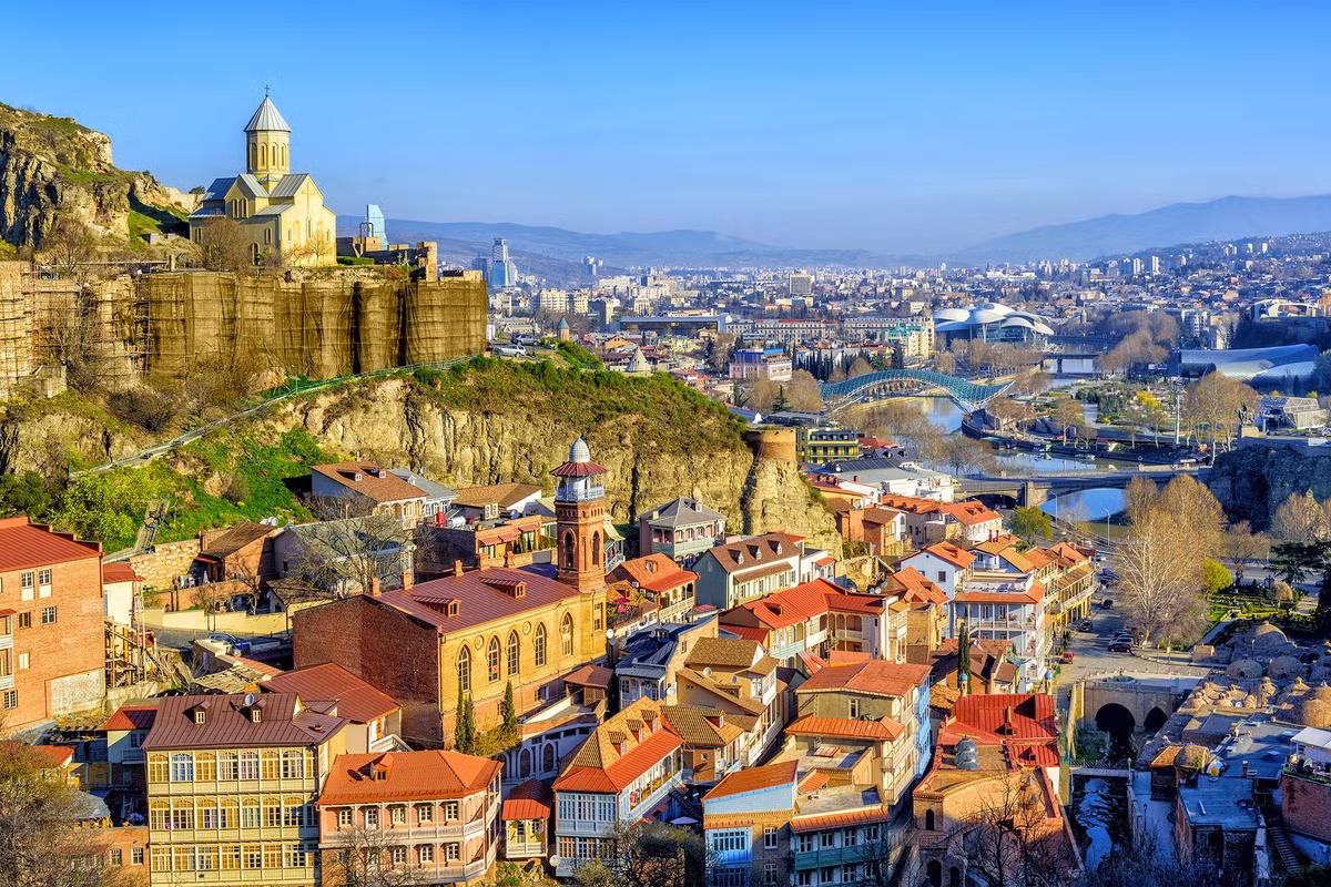  11. Tbilisi (Cộng hòa Xã hội chủ nghĩa Xô viết Gruzia). Dân số năm 1989: 1.259.692. Dân số năm 2016: 1.062.282. Ảnh: Weather Crave.