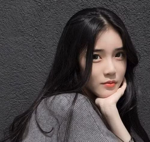 Đây là nét tướng miệng có ảnh hưởng không nhỏ đến vấn thế của phụ nữ. Người có miệng nhỏ được coi là thông minh, khéo léo, nhanh nhẹn.