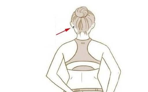 Co nhan day: Nguoi co 4 not ruoi hong phuc, du da den het doi-Hinh-2