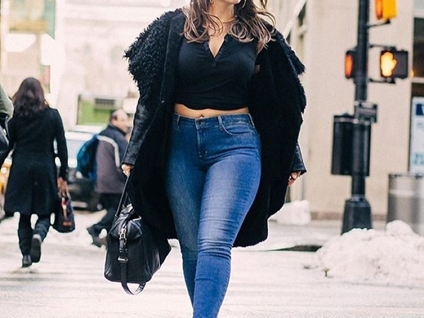 Cổ nhân dạy: “Người có 2 to 1 rộng ăn không hết của” Co nhan day: “Nguoi co 2 to 1 rong an khong het cua”