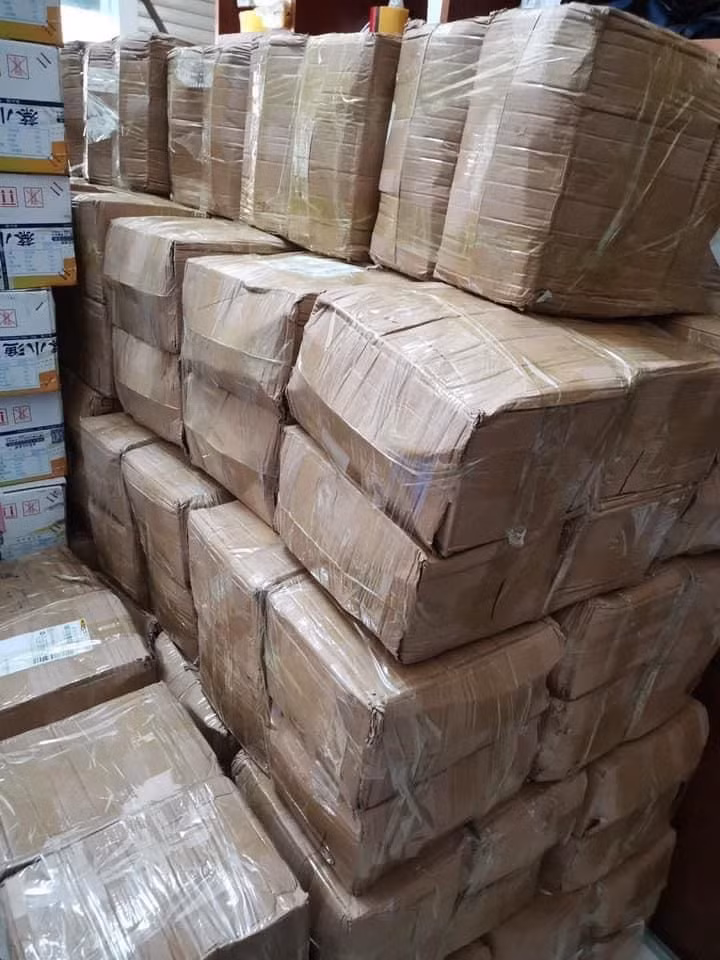 Banh trung thu 2.000 dong/chiec, kho hang chuc tan toan in chu Tau-Hinh-2