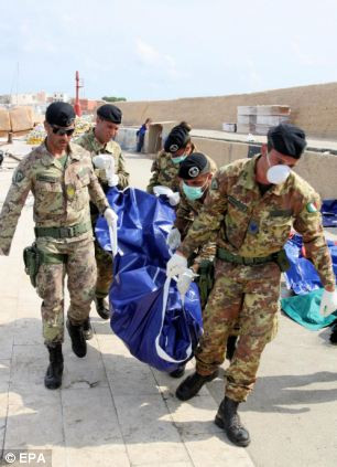 Lực lượng bảo vệ bờ biển cho hay, hơn 500 hành khách được cho là đã có mặt trên chiếc tàu bị nạn. 159 người đã được giải cứu, trong đó không có bất cứ trẻ em nào. Chỉ có 6 trong số 100 phụ nữ trên tàu được cứu.