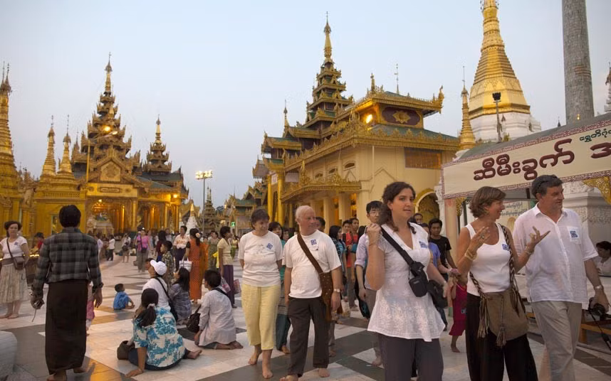 5. Quá trình đô thị hóa và hiện đại hóa đang đe dọa mạnh mẽ tới cảnh quan đô thị độc đáo thành phố Yangon cổ kính nổi tiếng của Myanmar.