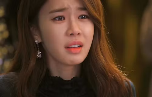 Thue tham tu theo doi chong ngoai tinh, vo chet lang biet bi mat