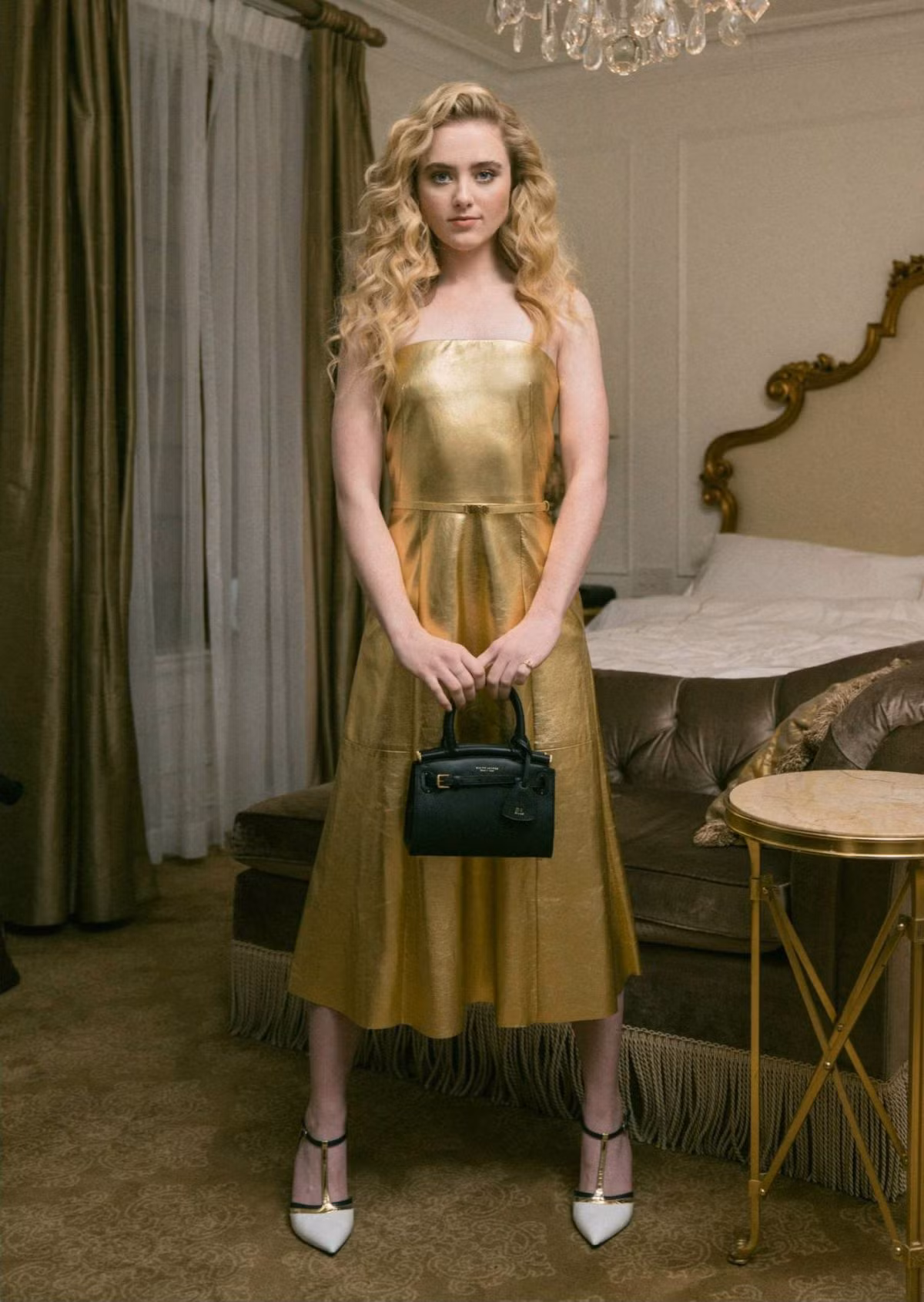 Đứng bên các đàn chị tên tuổi như Nicole Kidman, Reese Witherspoon trong loạt phim truyền hình chính kịch xuất sắc nhất năm 2017 'Big Little Lie's, Kathryn Newton không hề lép vế mà vẫn hoàn thành tốt vai diễn của mình.