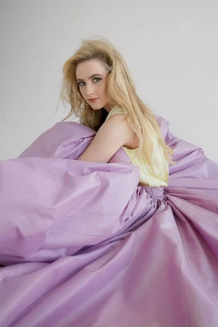 Vượt qua nhiều ứng cử viên sáng giá khác, Kathryn Newton được lựa chọn vào vai Lucy Stevens đóng chung bên cạnh nam tài tử Ryan Reynolds trong bom tấn 'Detective Pikachu'. Sau thành công của bộ phim, Kathryn Newton chính thức trở thành một trong những nữ diễn viên trẻ triển vọng và được quan tâm nhất hiện nay tại Hollywood.