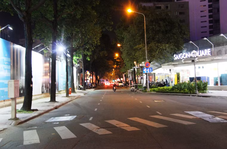 Đường Nam Kỳ Khởi Nghĩa, quận 1 lặng như tờ.