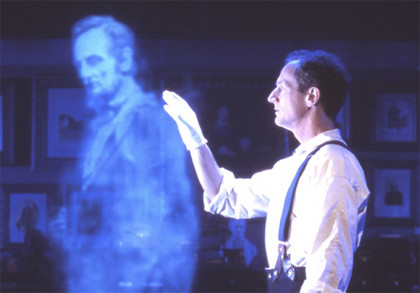 Từ đó, bắt đầu có nhiều câu chuyện ly kỳ, rùng rợn về bóng ma Lincoln – hay còn gọi là bóng ma Nhà Trắng và bóng ma của các đời tổng thống Mỹ.