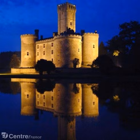 Tuy nhiên "mưu đồ" chơi sốc của Ibra đã bất thành khi ông chủ của The Bristol nói không với việc bán đứt khách sạn này cho Ibra. Cuối cùng, Ibra phải mua một căn biệt thự khác đẹp và hoành tráng không kém với The Bristol. Có tin đầu năm 2013, tiền đạo của PSG đã chi ra 20 triệu euro để tậu lâu đài Chateau de Montbrun khiến dân chúng thành Paris choáng váng với độ chịu chơi của ngôi sao này.