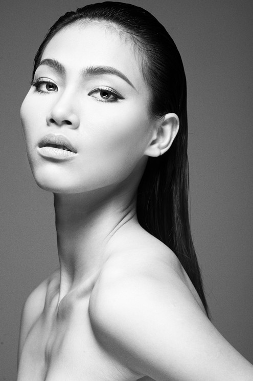 Ngoài việc chơi bóng hay, học hành giỏi, Đào Nhung với hình thể chuẩn của mình đã lọt vào mắt xanh của vị giám khảo khó tính chương trình Vietnam's Next Top Model Đỗ Mạnh Cường.