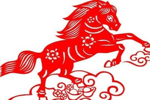  Không chỉ năng động, tuổi Ngọ còn rất khéo giao tiếp. Trong hai tháng này, nhờ thường xuyên tham dự các buổi gặp gỡ, hội thảo hay kết nối cộng đồng, họ dễ dàng gặp được người đồng chí hướng, thậm chí là đối tác chiến lược.