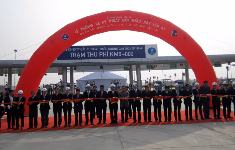 Trạm thu phí các phương tiện lưu thông cao nhất là 150.000đ/xe.