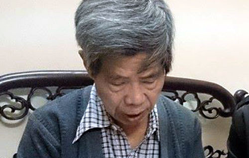 Ông Viễn tâm sự với phóng viên.