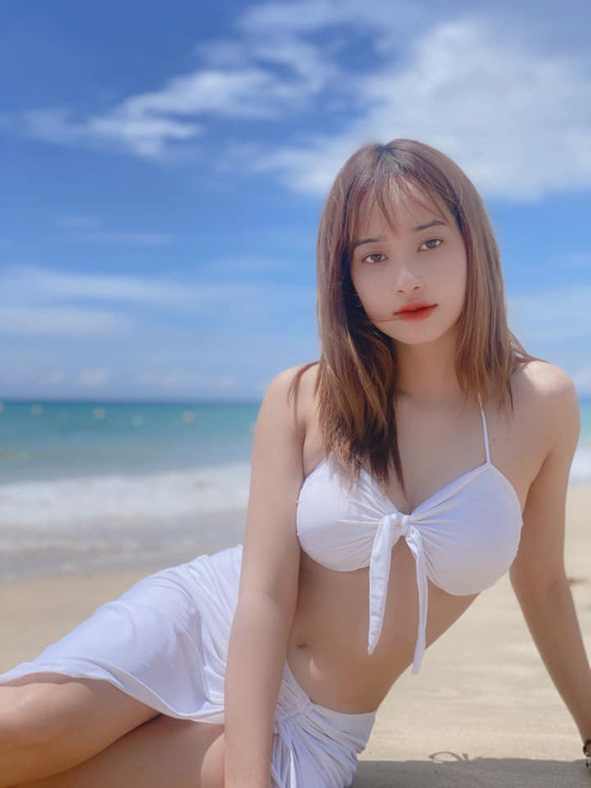 Dân mạng khen ngợi cô nàng có vẻ đẹp ngọt ngào khiến người nhìn "tan chảy".