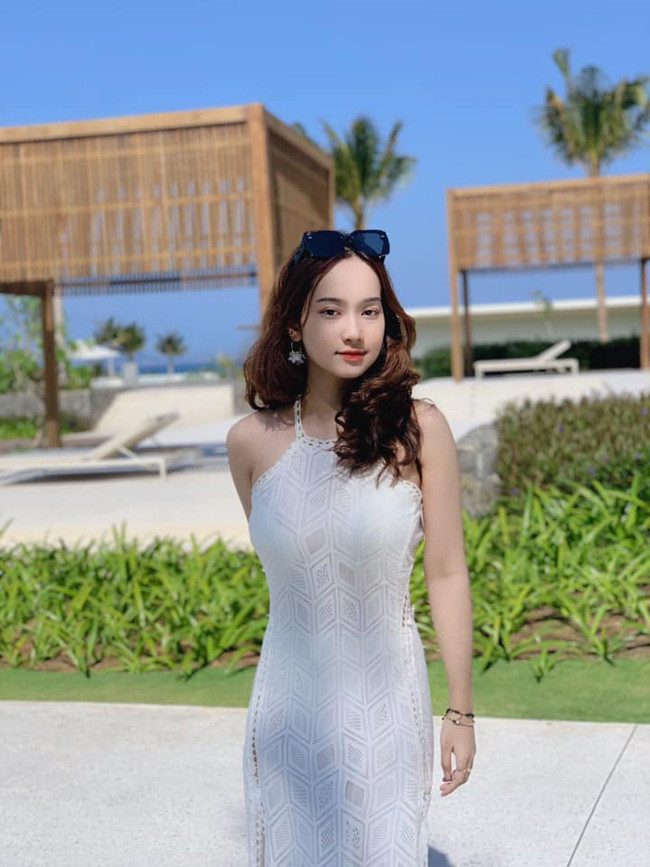 Cô nàng vẫn tập trung tối đa cho việc học ngành Marketing.