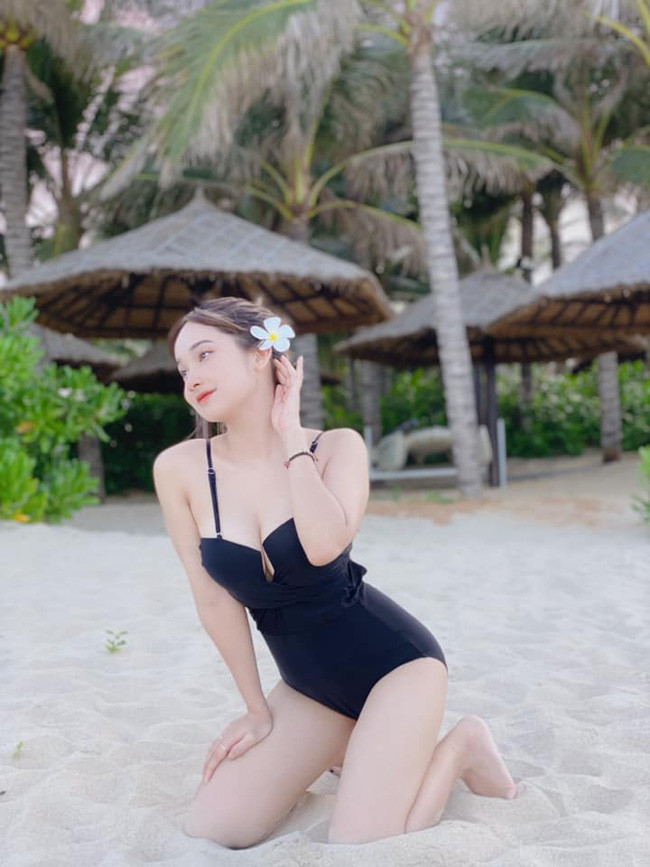 Việc nổi tiếng bất thình lình khiến cuộc sống của Khánh Vân có không ít thay đổi.