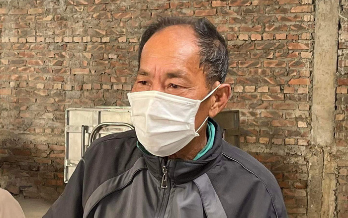 Được biết, bố mẹ cháu A. sinh được 3 người con, trong đó bé A. là con út. Vào tháng 6/2021, bố mẹ cháu ly hôn, bé A. về sống với mẹ, còn bố cháu nuôi 2 chị lớn.