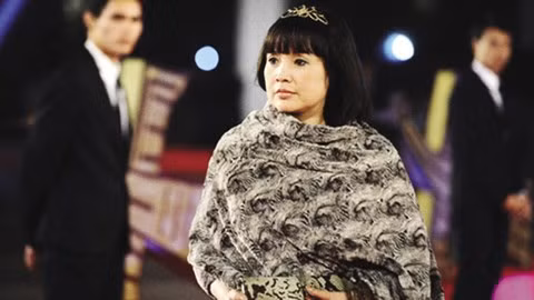 “Em be Ha Noi” Lan Huong va nhung cuoc tinh ngang trai-Hinh-2