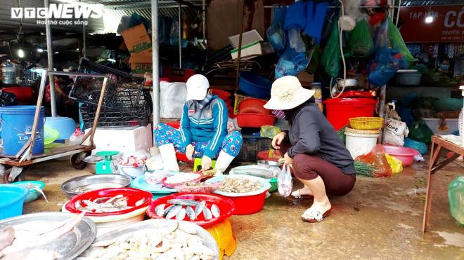 Benh nhan COVID-19 so 1017 di cho day dac tiep xuc rat nhieu nguoi