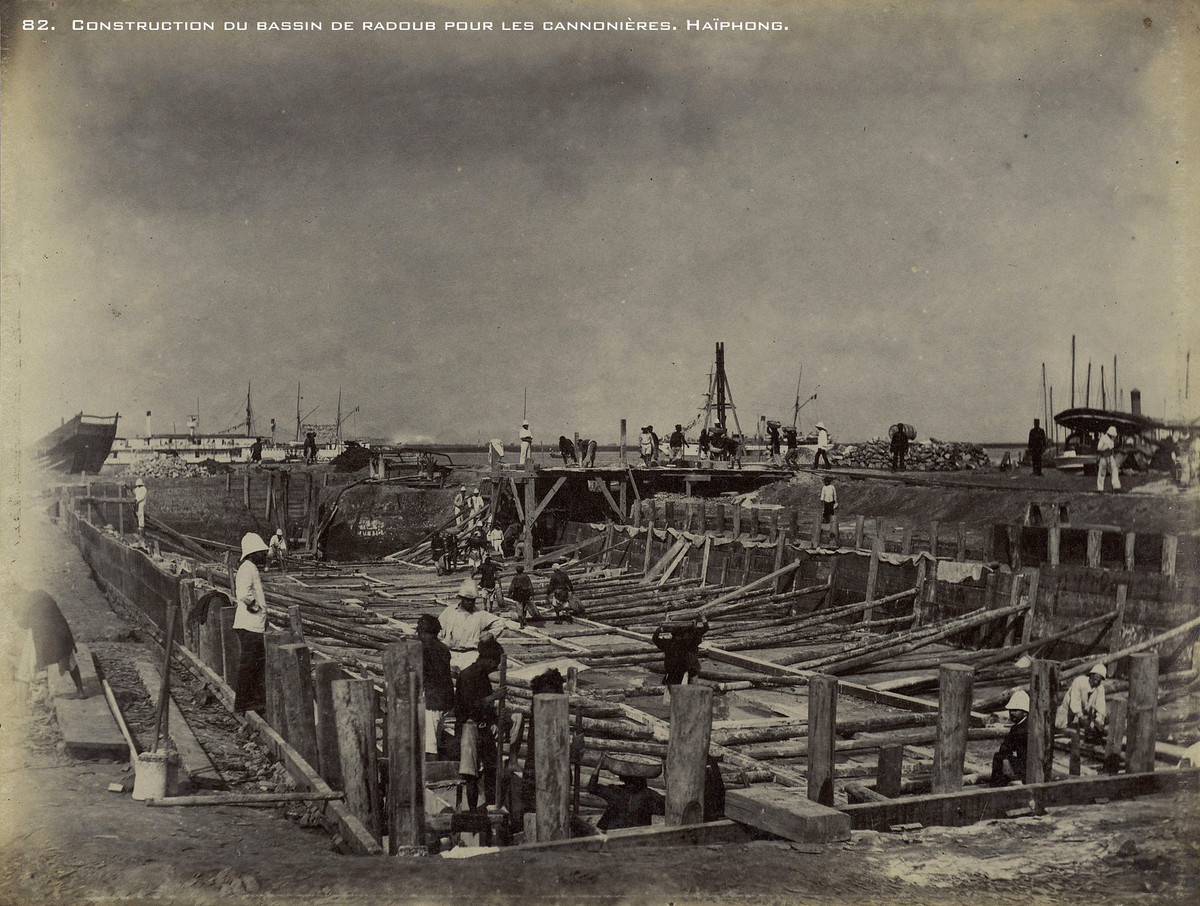 Quang cảnh công trường xây dựng ụ sửa chữa ở Hải Phòng.