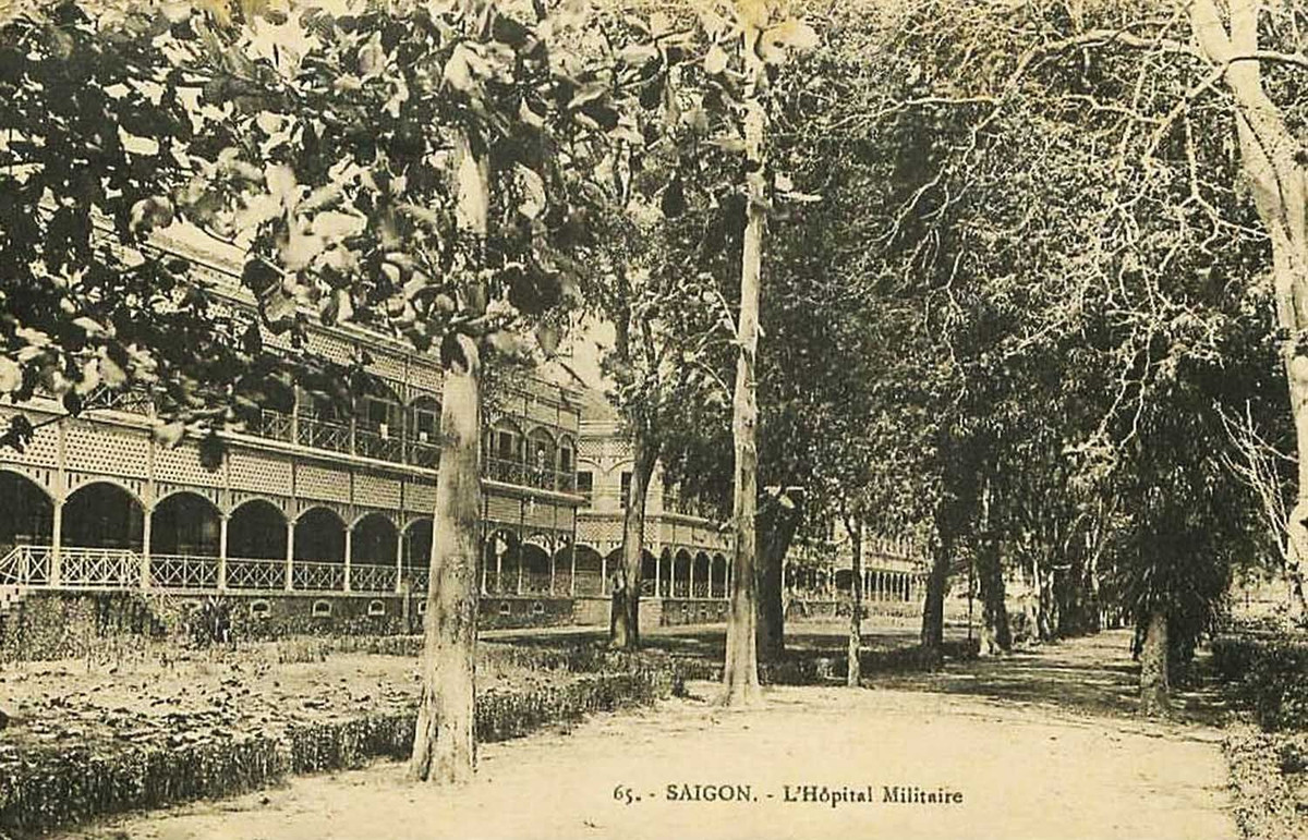 Năm 1978, Bệnh viện Grall đổi tên thành Bệnh viện Nhi đồng 2, chấm dứt thời kỳ bệnh viện tổng quát và trở thành bệnh viện chuyên môn Nhi khoa.