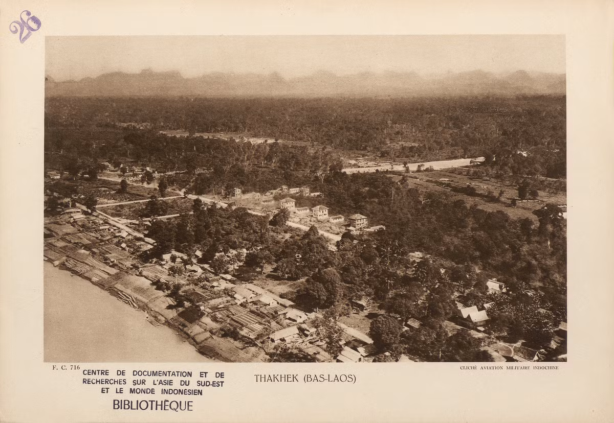 Thành phố Thakkhek ở Hạ Lào, thủ phủ của tỉnh cùng tên. Thakhek nằm ở tả ngạn sông Mekong.