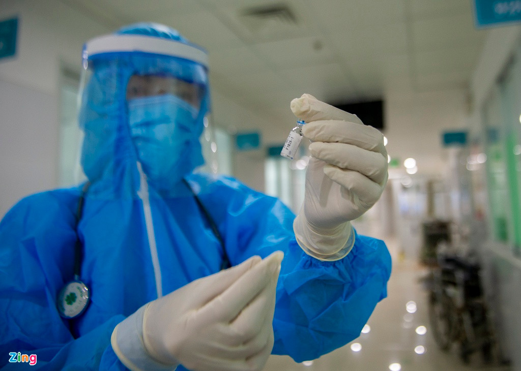 Song song với việc điều trị các ca dương tính, bệnh viện theo dõi nghiêm ngặt các trường hợp F1, F2 để có phương án điều trị sớm. Ngoài 7 bệnh nhân dương tính Covid-19, nơi đây chưa ghi nhận ca mắc mới.