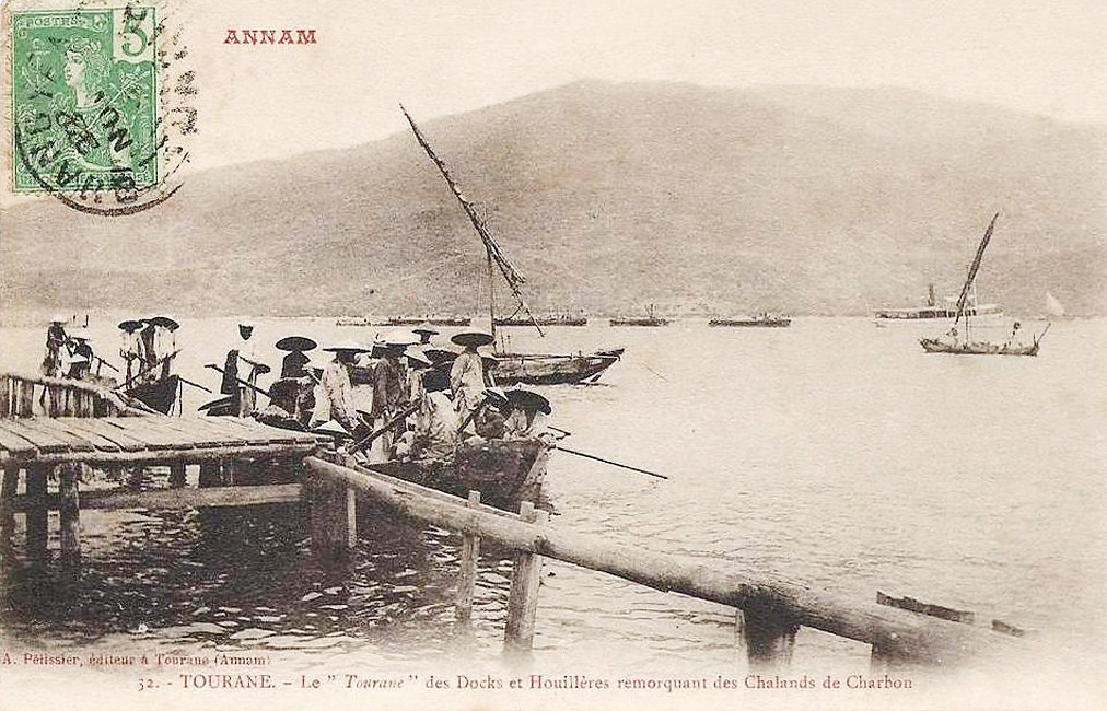 Bến tàu sông Hàn.