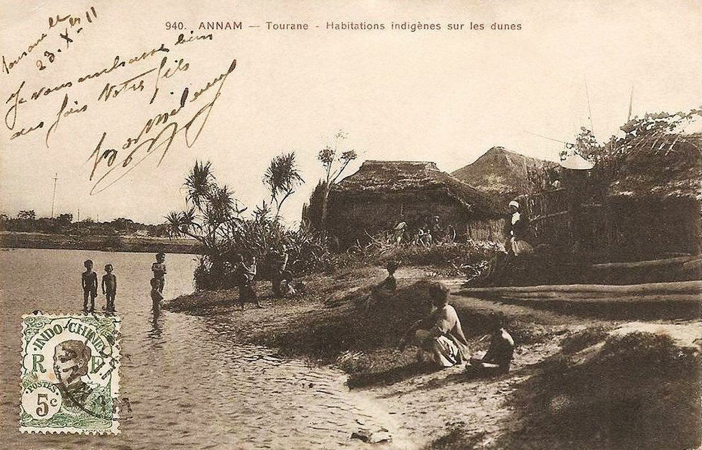 Khu dân cư trên cồn cát.