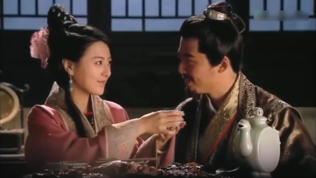 Vu ngoai tinh nao gay dau don, am anh nhat trong Thuy hu?-Hinh-3